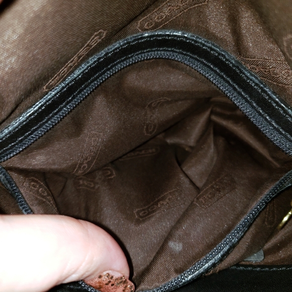 Coach vintage black crossbody purse - Picture 4 of 14